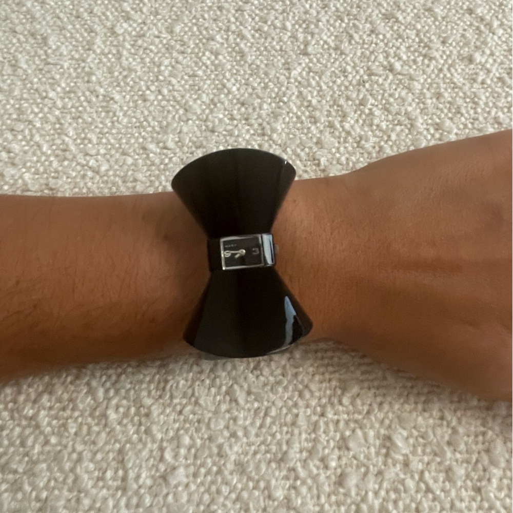 Marc by Marc Jacobs bow watch